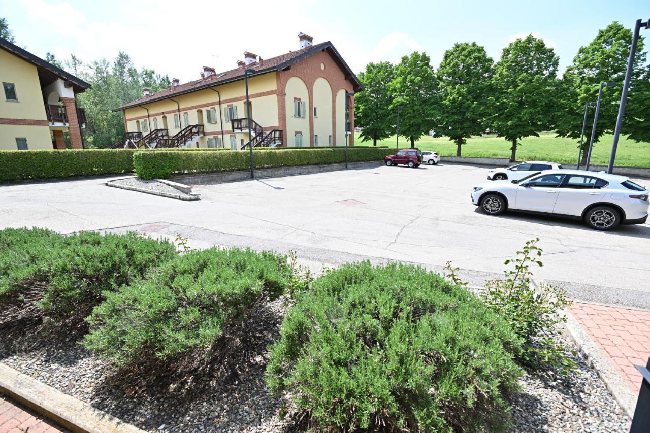 Aura Loving Home Con 4 Posti Letto, Cucina Completa, Terrazzo Ed Un Grande Parco Verde Serravalle d'Asti エクステリア 写真