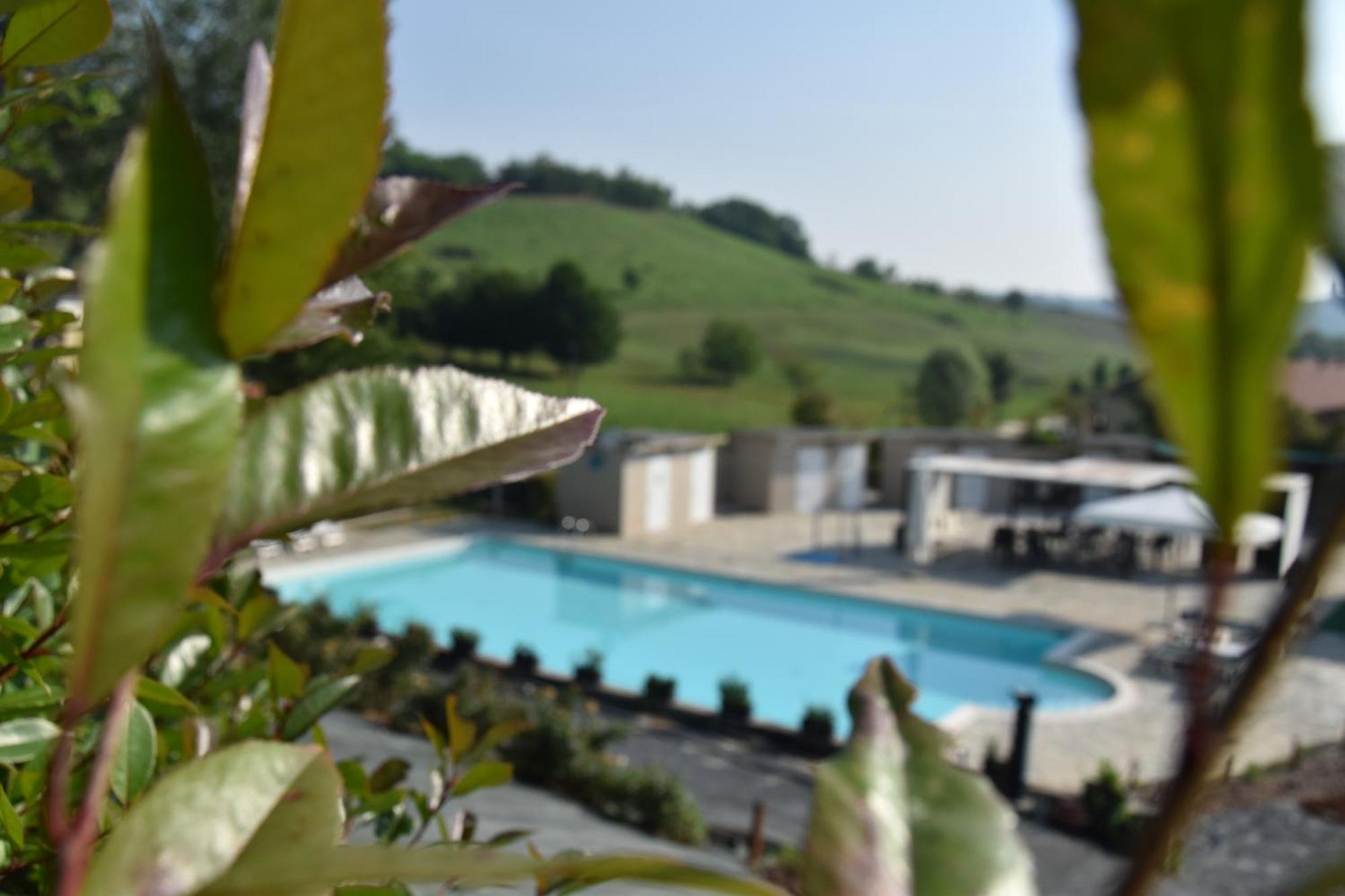 Aura Loving Home Con 4 Posti Letto, Cucina Completa, Terrazzo Ed Un Grande Parco Verde Serravalle d'Asti エクステリア 写真
