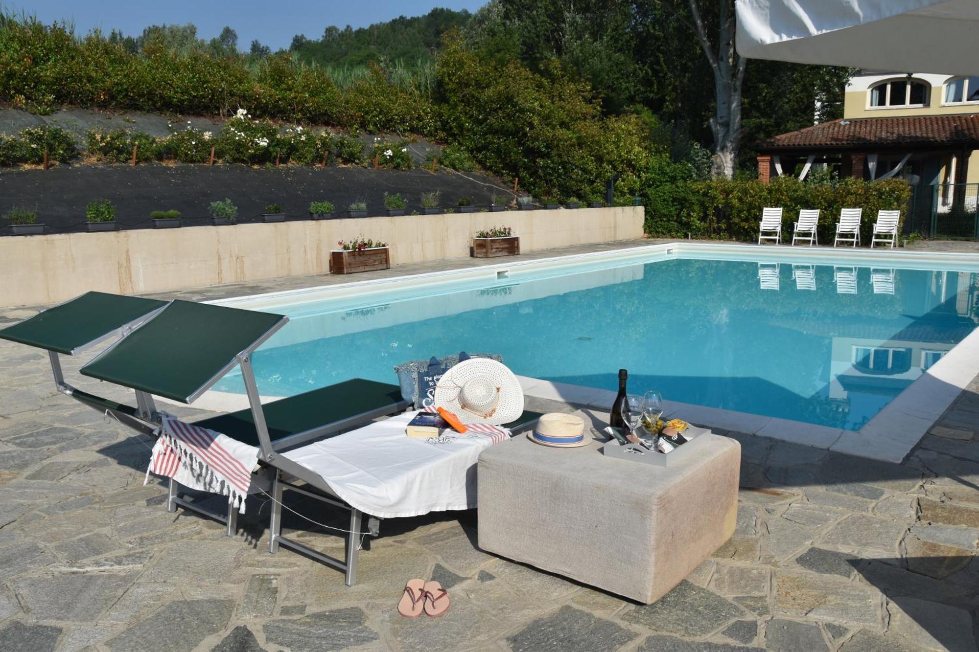 Aura Loving Home Con 4 Posti Letto, Cucina Completa, Terrazzo Ed Un Grande Parco Verde Serravalle d'Asti エクステリア 写真